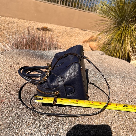 Michael Kors Womens Leather Purse Navy Beautiful Condition Zipper Closure - Picture 10 of 13